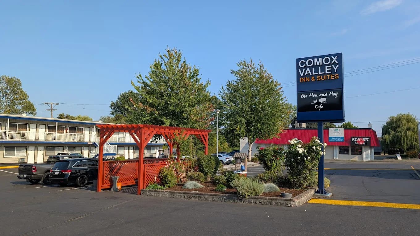 Comox Valley Inn and Suites
