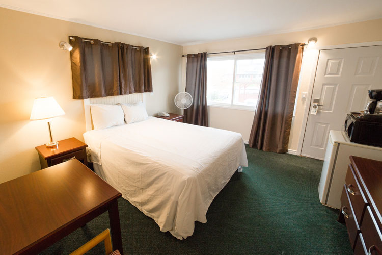 Comox Valley Inn and Suites